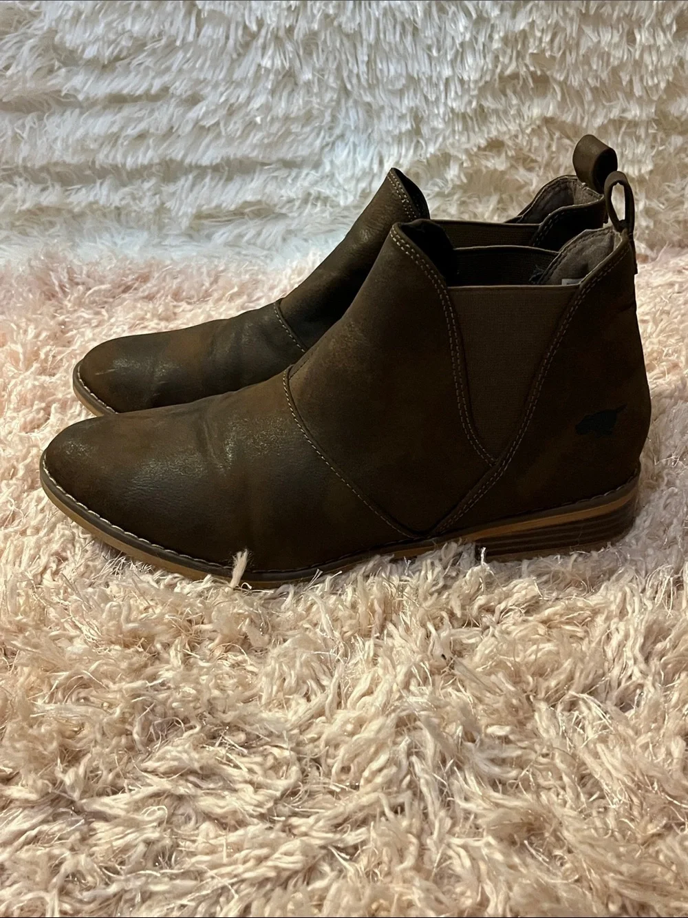 Rocket Dog classic dark
